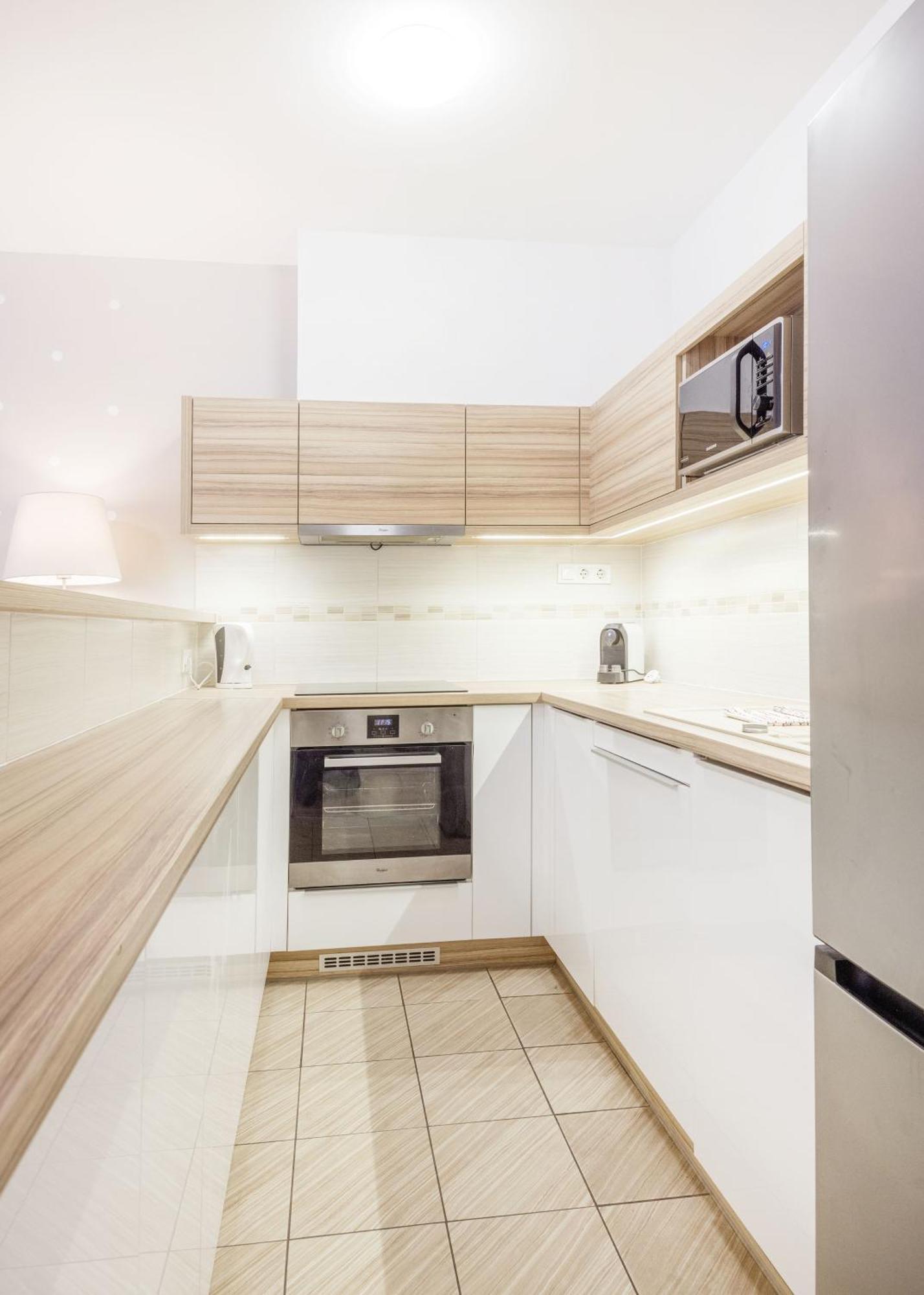 The Chic Crib With Balcony Διαμέρισμα Βουδαπέστη Εξωτερικό φωτογραφία